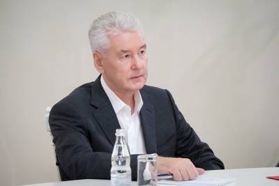 Сергей Собянин - Мэр Москвы поблагодарил сотрудников центров госуслуг за помощь горожанам при вакцинации - vm.ru - Москва