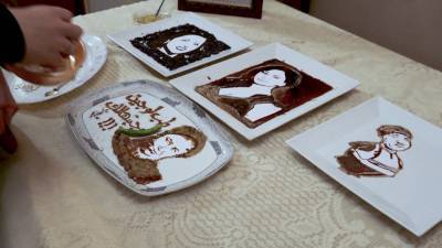 Мохамед Салах - Египтянка создает портреты знаменитостей из кофе, шоколада и меда. - riafan.ru - Египет