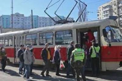 Николай Поворозник - Стало известно, кто будет будет осуществлять карантинный контроль в общественном транспорте Киева - lenta.ua - Киев
