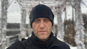 Алексей Навальный - Будни ИК-2: Навальный марширует под гимн России и пьет сладкий чай - vologda-poisk.ru