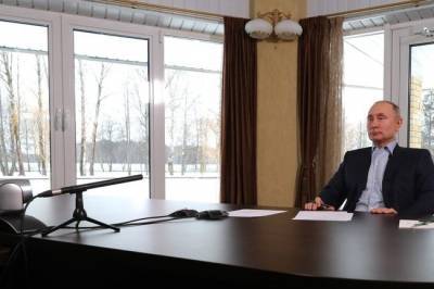 Владимир Путин - Дмитрий Песков - Источники объяснили позднюю вакцинацию Путина от коронавируса - infox.ru