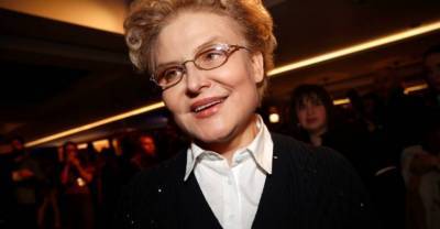 Елена Малышева - Малышева перечислила пять "смертельных привычек" для кожи - reendex.ru