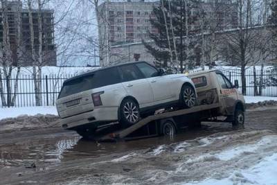 В Ярославле одна улица за день сгубила несколько авто - yar.mk.ru - Ярославль