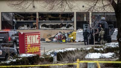 В Колорадо мужчина устроил стрельбу в супермаркете, погибли 10 человек (видео) - sharij.net - шт. Колорадо - Боулдер
