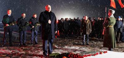 Пиар на памяти Хатыни, или Как Лукашенко перестал заигрывать с... - politnavigator.net - Белоруссия
