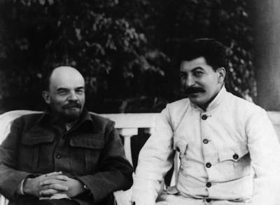 Как Сталин победил Троцкого в борьбе за власть - russian7.ru - Грузия - Лондон - Гори