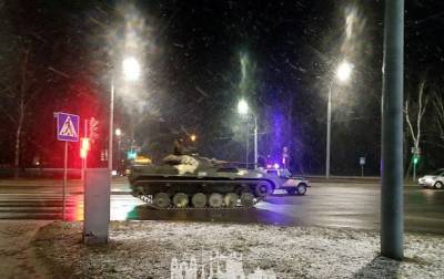По улицам Гродно двигалась военная бронетехника - korrespondent.net - Гродно