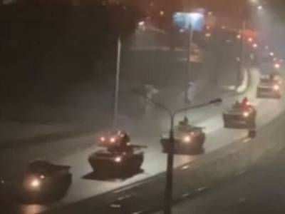 СМИ показали колонну бронетехники в Беларуси возле границы с Польшей и Литвой - gordonua.com - Польша - Литва - Минск - Гродно