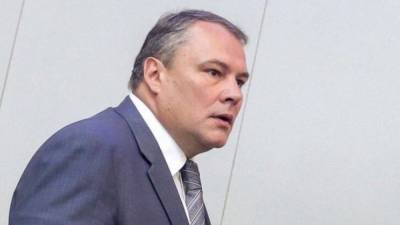 Петр Толстой - Джо Байден - Зампред Госдумы Толстой рассказал, как заставить Запад уважать Россию - riafan.ru - Москва