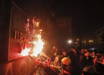 Антон Геращенко - Погром на Банковой был спланирован: Геращенко показал доказательства - news.bigmir.net - Киев