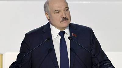 Александр Лукашенко - Лукашенко прокомментировал сообщения о своем богатстве - m24.ru