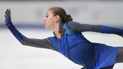 Александра Трусова - Трусова чисто исполнила четыре четверных на прогоне части произвольной программы - russian.rt.com - Швеция - Стокгольм