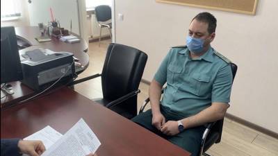 ФСБ задержала начальника таможенного поста в Петербурге за взятку - iz.ru - Санкт-Петербург