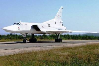 Появились подробности аварии Ту-22М3 под Калугой и спасения одного из членов экипажа - versia.ru