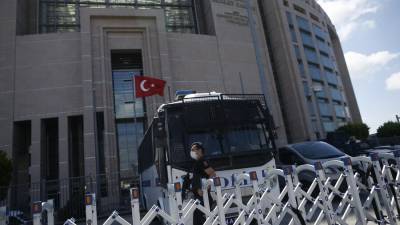 В Стамбуле арестовали гражданина Турции, 2 дня пытавшего россиянку - m24.ru - Турция - Стамбул