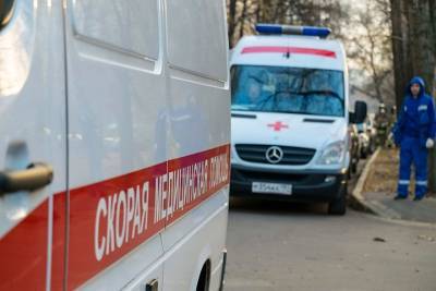 Братья получили травмы после распаковки посылки из интернет–магазина в Москве - vm.ru - Москва