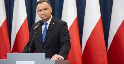 Анджей Дуды - Джо Байден - Писатель назвал президента Польши придурком, и теперь ему грозит три года тюрьмы - reendex.ru