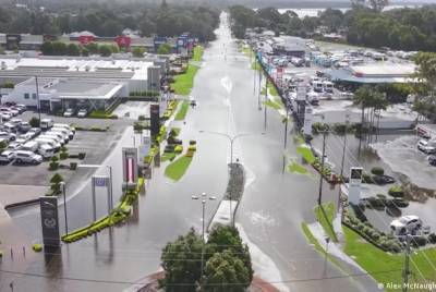 Такого наводнения не было 100 лет: в Австралии продолжают эвакуировать людей - unn.com.ua - Киев - Австралия