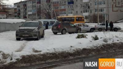 В Заводоуковске полицейские оцепили здание банка - nashgorod.ru - Тюменская обл. - Заводоуковск