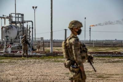 США поставили на поток разграбление Сирии — сотни бензовозов ушли в Ирак - eadaily.com - Сирия - Сана - Ирак