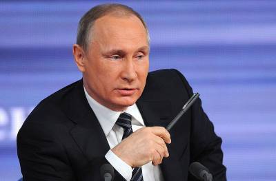 Владимир Путин - Павел Крашенинников - Андрей Клишас - Ольга Савастьянова - Путин сможет баллотироваться на пост президента РФ еще два раза - readovka.ru