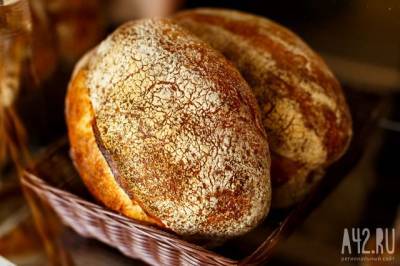 Диетолог объяснила, для кого опасен свежий хлеб - gazeta.a42.ru