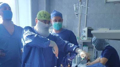 Дмитрий Быков - Самарские хирурги извлекли из диафрагмы ребенка 9 см стекла - vesti.ru - Самара