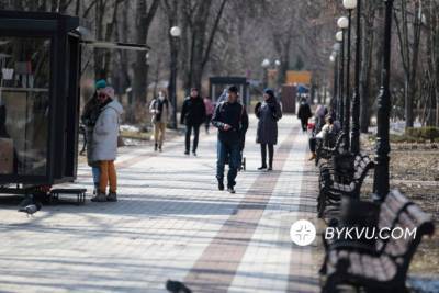 Можно ли заразиться COVID-19 на улице? Что говорят медики - bykvu.com
