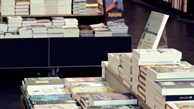 Книги в российских магазинах могут заметно подорожать - riafan.ru - Москва