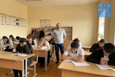 Ежегодная олимпиада школьников по лезгинскому языку прошла в Сулейман-Стальском районе - mirmol.ru - Дербент - район Сулейман-Стальский