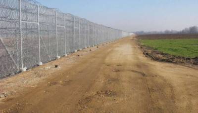 Сулейман Сойлу - Турция возвела тысячи километров стен на своей границе - lenta.ua - Сирия - Турция - Иран