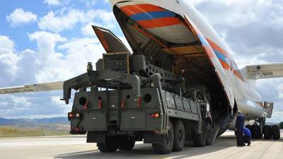Энтони Блинкеный - Чавушоглу пояснил позицию Турции о закупках вооружений у РФ и США - iz.ru - Вашингтон - Турция - Анкара - Брюссель