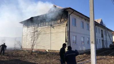 На Закарпатье масштабный пожар в новом жилом комплексе - hubs.ua - Закарпатская обл.