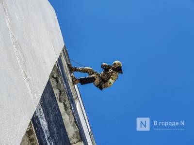 Штурм поезда и трюки в воздухе: как работают нижегородские спецподразделения - vgoroden.ru