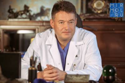 Андрей Каприн - Врач-онколог Минздрава РФ рассказал о нюансах вакцинации онкобольных от коронавируса - mirmol.ru