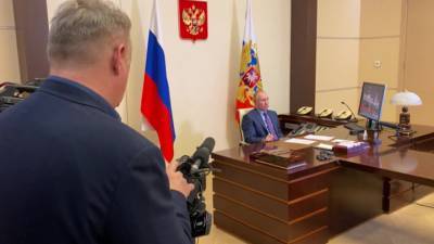 Владимир Путин - Дмитрий Песков - Кремль: президент после вакцинации чувствует себя хорошо - vesti.ru - Ленинградская обл. - Московская обл.