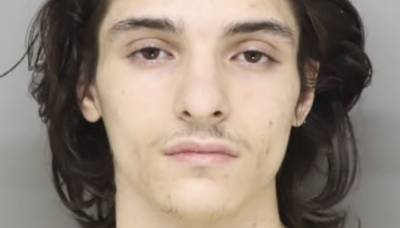 20-летнего жителя Огайо, который прожил 3 недели под кроватью подростка, обвиняют в ее изнасиловании - usa.one - шт. Огайо
