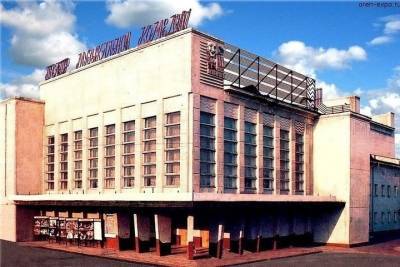 Денис Паслер - Оренбуржцы хотят скинуться и купить губернатору билет в театр - oren.mk.ru - Оренбург