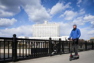 Роман Вильфанд - Синоптик пообещал москвичам «запах весны» - vm.ru - Москва