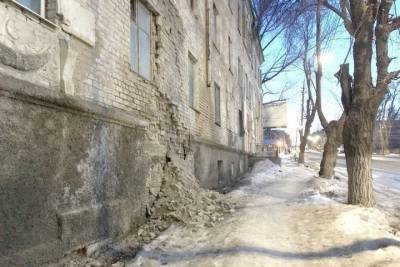 Очевидцы: в Заводском районе обрушилась стена жилого дома - saratov.mk.ru - Саратов