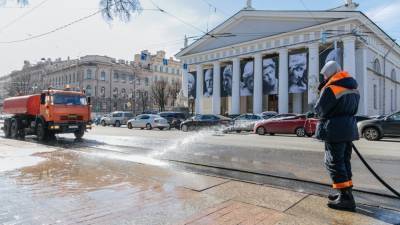 Михаил Леус - Теплая погода в Петербурге сменится ненастной и снежной - inforeactor.ru - Санкт-Петербург