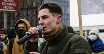 Геннадий Корбан - Антон Геращенко - Андрей Смирнов - Киевском активисту объявили подозрение из-за беспорядков под ОПУ - dsnews.ua