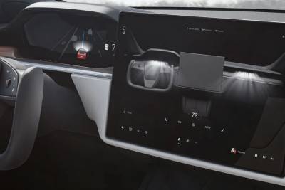 Вот как работает сенсорный переключатель режимов езды в обновленных Tesla Model X/S - itc.ua