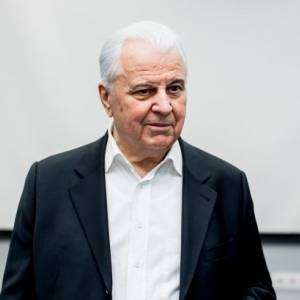 Донбасс Леонид Кравчук - Кравчук сделал прививку от коронавируса - reporter-ua.com