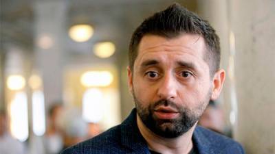 Давид Арахамия - Арахамия пообещал «похоронить» законопроект о 7 признаках трудовых отношений - bin.ua
