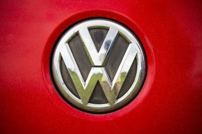 Герберт Дисс - Volkswagen показала 4 тизерных изображения новых электрокаров и мира - cursorinfo.co.il