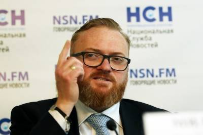 Владимир Петров - Виталий Милонов - Милонова обвинили в невозврате долга на постройку храма - mk.ru - Ленинградская обл.