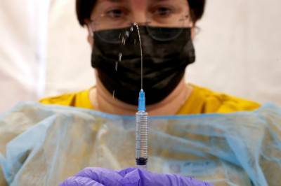 Производители вакцины продолжают работать: как новые мутации SARS-CoV-2 изменят мир - 24tv.ua - Новости