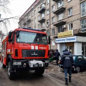 Обвал перекрытия в деловом центре Запорожья: появилось видео с места происшествия - reporter-ua.com - Запорожская обл. - Запорожье - Гсчс