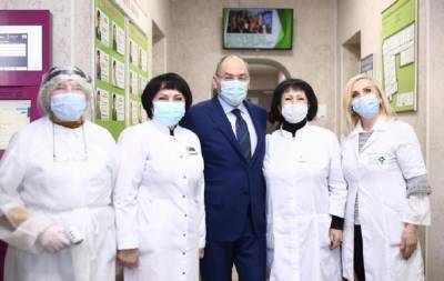 Максим Степанов - В Киеве начали прививки пожилых людей против коронавируса, – Степанов - 24tv.ua - Киев